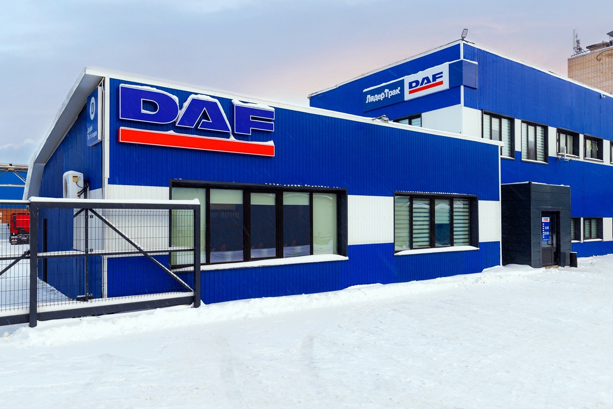 02-Leader-Truck-is-DAF-service-station-in-Izhevsk